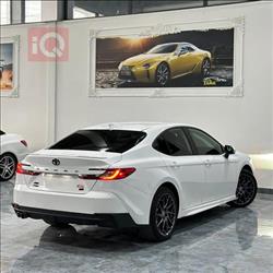 تۆیۆتا کامری